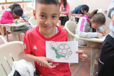 Niños y niñas de Ciudad Bolivar, aprenden a usar el arma más poderosa para cambiar el mundo